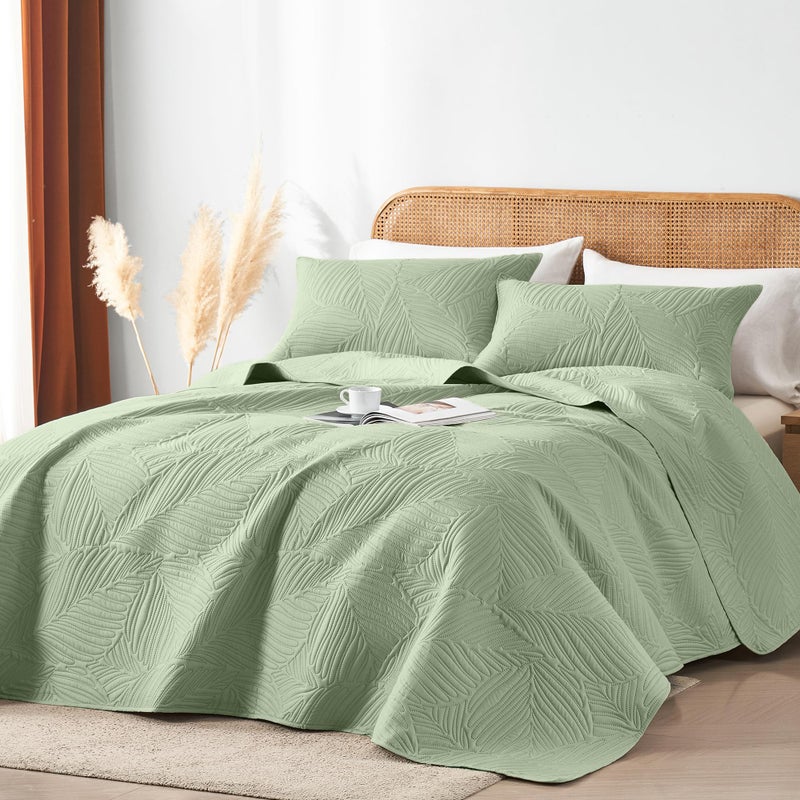 OARAGE King Quilt Bedding Set Lightweight Soft Sage Green Bedspread Coverlet with Leaf Pattern Ultrasonic Microfiber Bed Cover Set for All Season 3 Pieces (1 Quilt  2 Shams) - Image 2